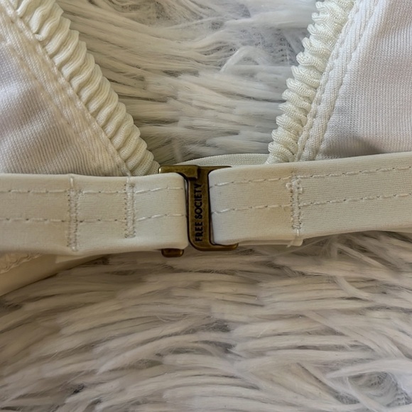 Free Society mix and match scrunch triangle bikini top in ivory size XS - Picture 13 of 15